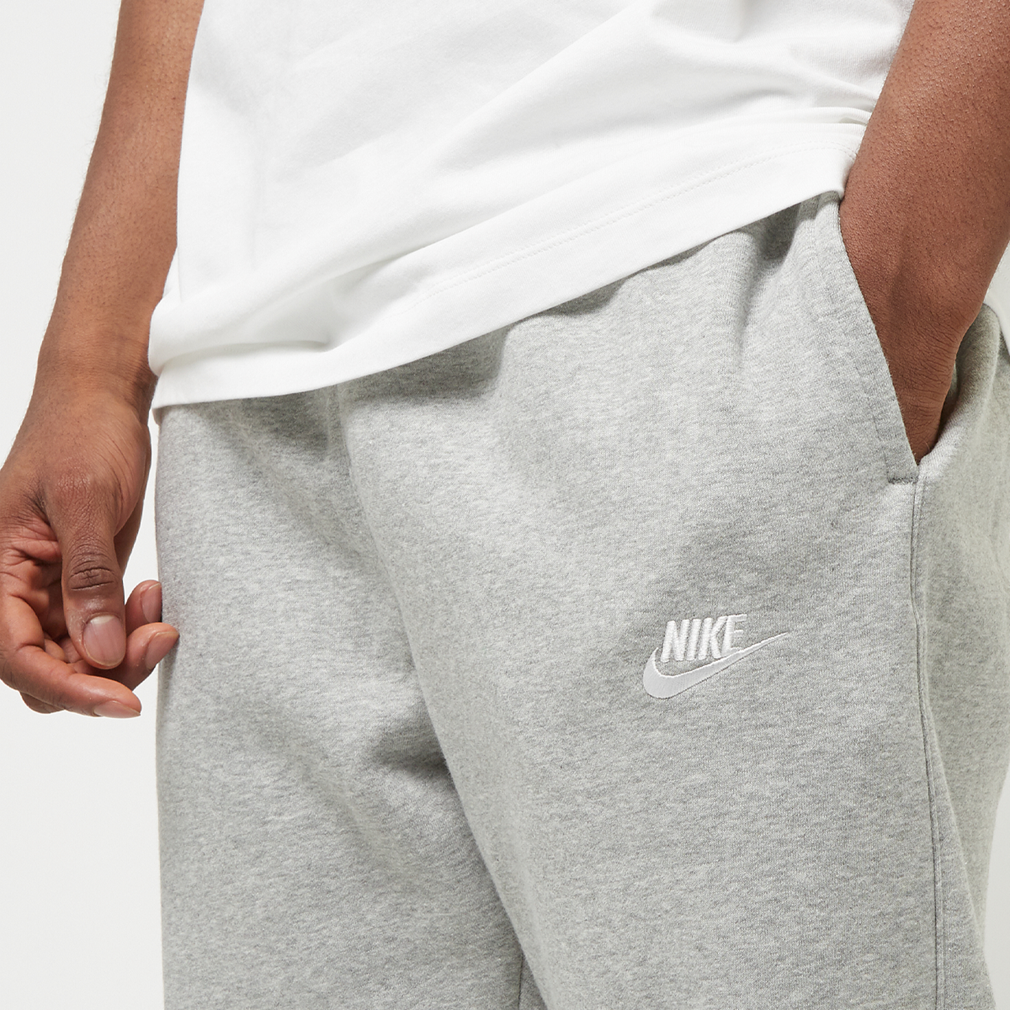 Nike Sportswear Club Fleece Joggers grau (BV2671-063)