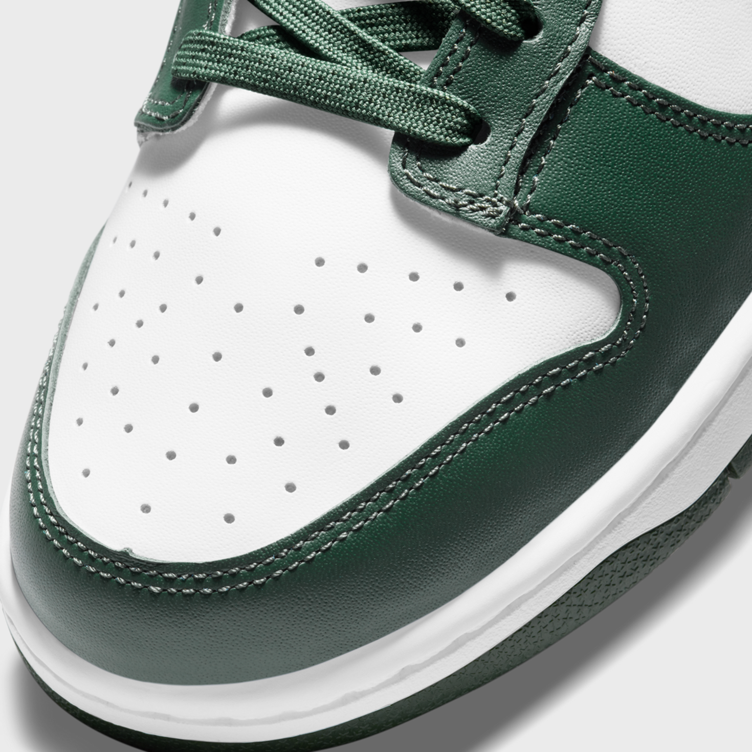 Nike---Dunk-Low-(GS)-zielony