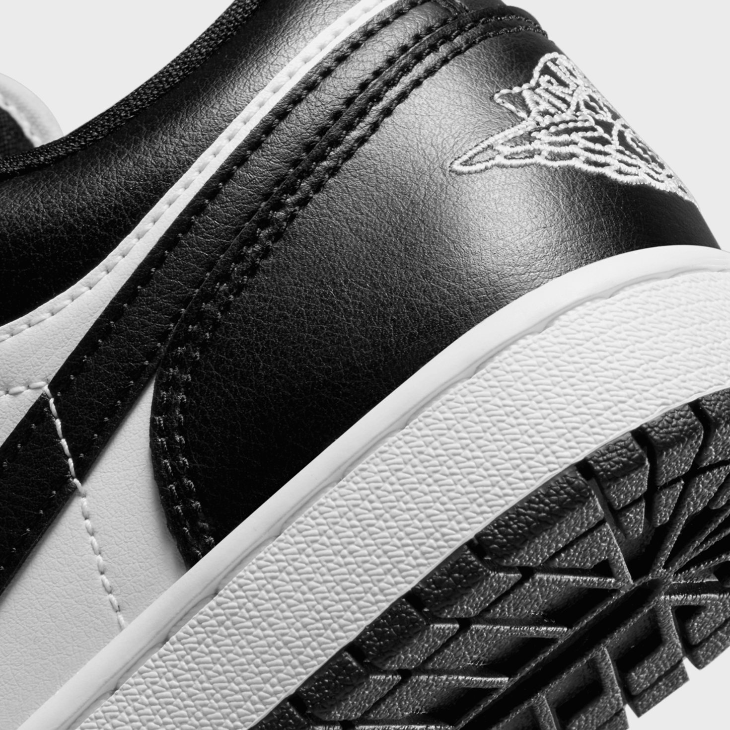Jordan WMNS Air Jordan 1 Low czarny ()