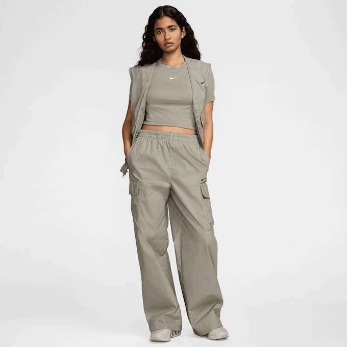 Nike   Sportswear Essential Woven Mid-Rise Standard Cargo Pants beige 29578 7