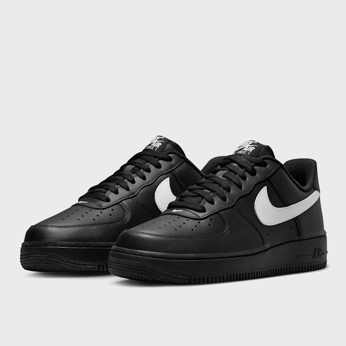 Nike   Air Force 1 ´07 zwart 29793 4
