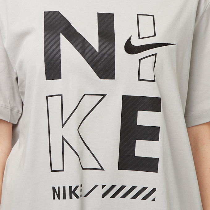 Nike   Sportswear Tee Boyfriend grijs 45681 3