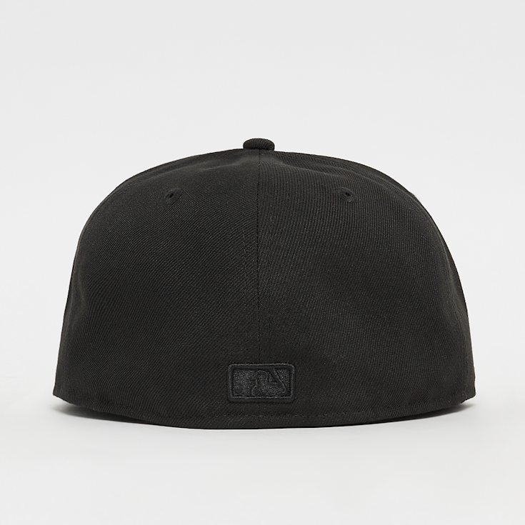 Black fitted beanie deals