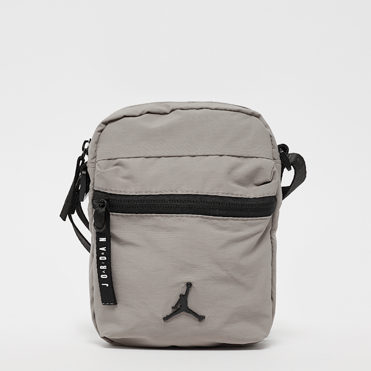 Airborne crossbody outlet