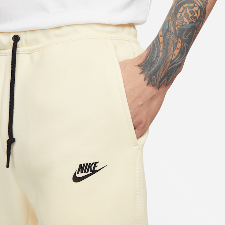 Nike Tech Fleece Slim Fit Jogger Sweatpants grau kaufen SNIPES