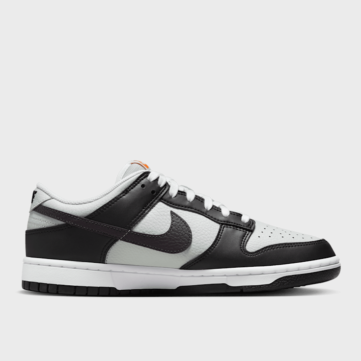 Shop Nike Dunk Low zwart
