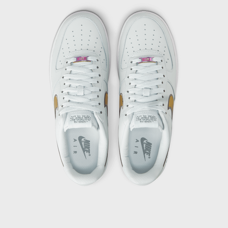 Shop Nike Air Force 1 wit SNIPES