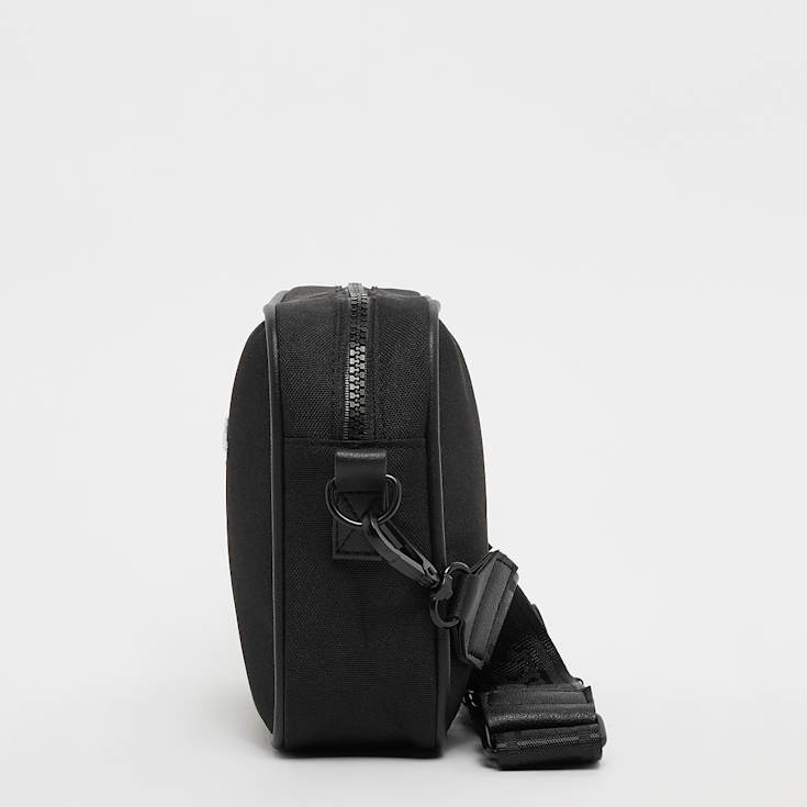 Karl Kani Signature Essential Messenger Bag schwarz kaufen