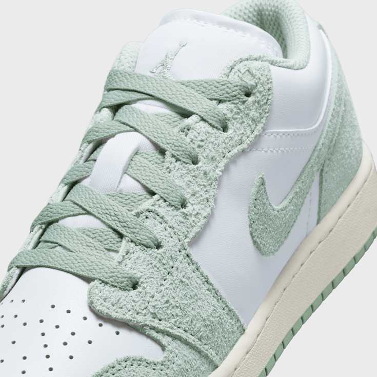 Aj 1 gs top