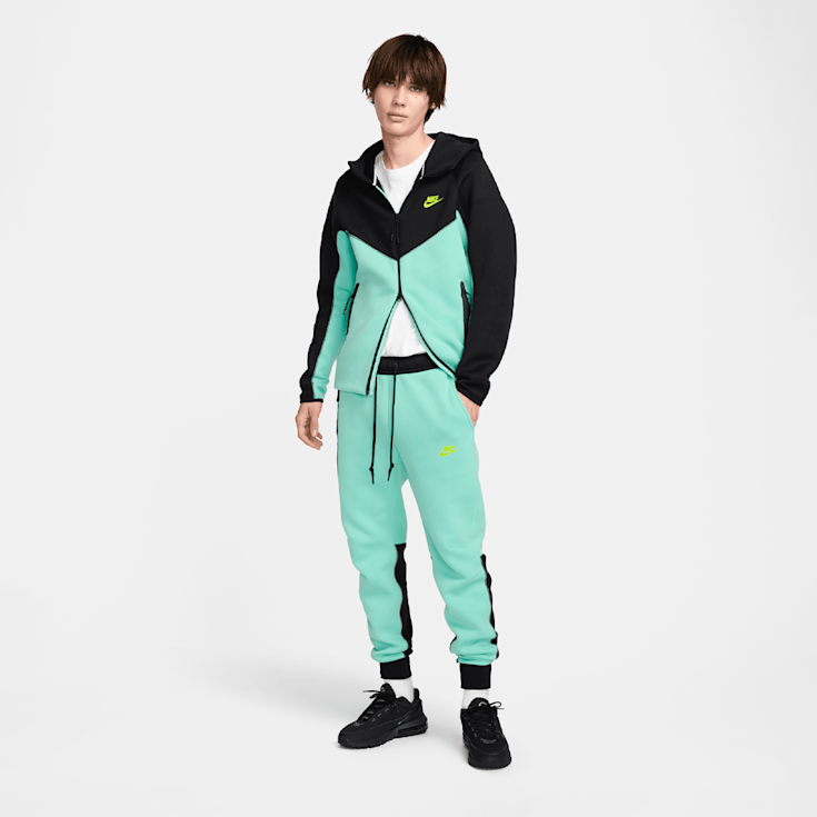 All black nike tech tracksuit outlet