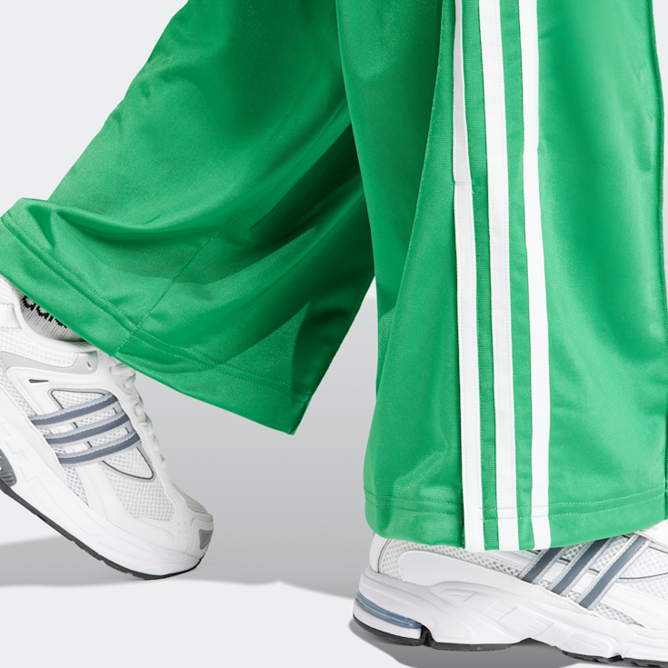 adidas Originals Firebird loose Trackpant grun kaufen SNIPES