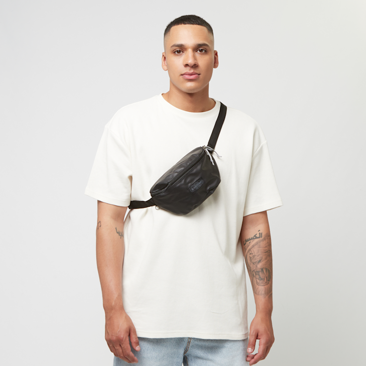 T shirt eastpak sale