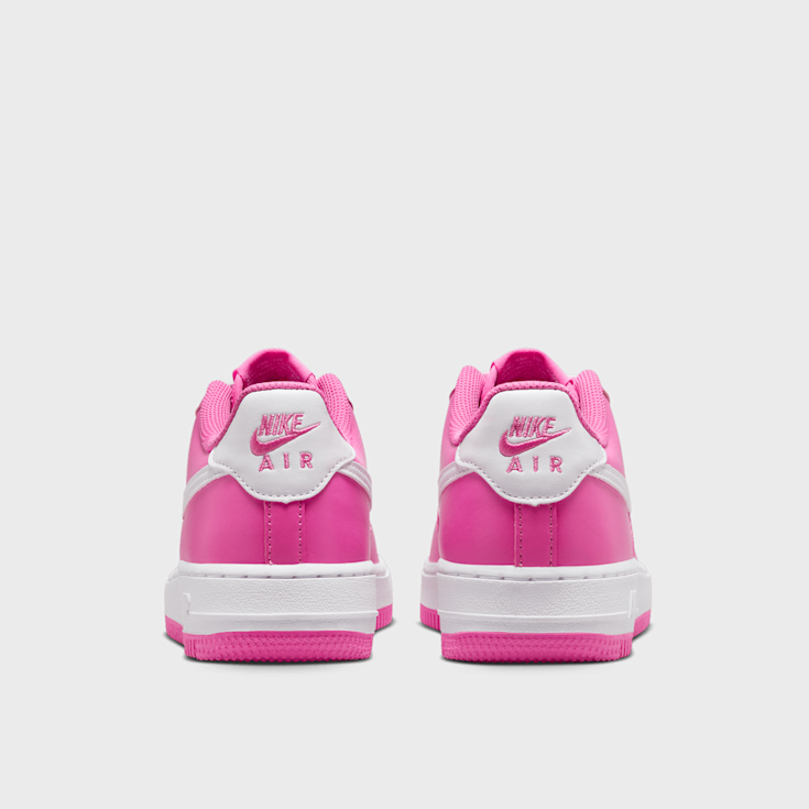 Baby pink nike air force 1 deals
