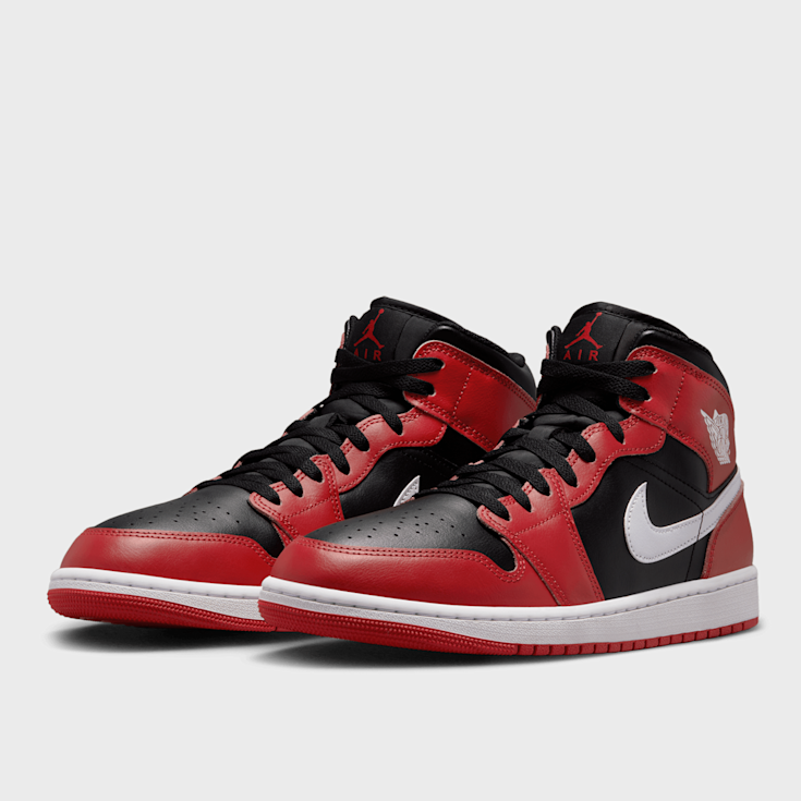 Black red aj1 deals