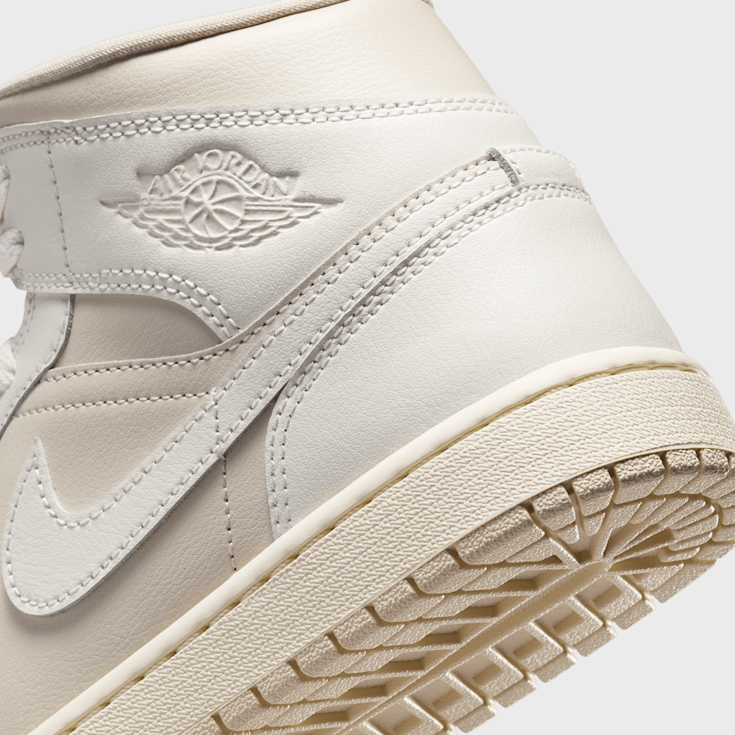 Acheter Jordan Air Jordan 1 Mid beige SNIPES