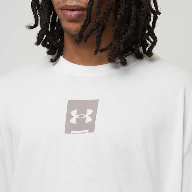 Under armour box sign in outlet