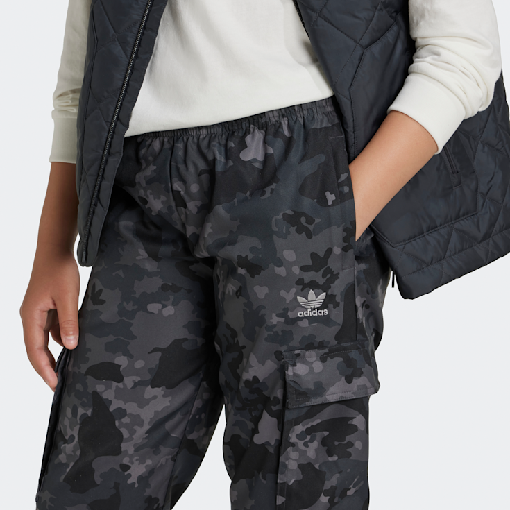 Adidas originals camo pants shop