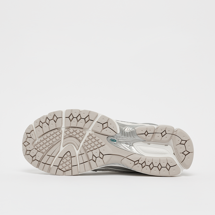 Compra New Balance 1906 plata SNIPES
