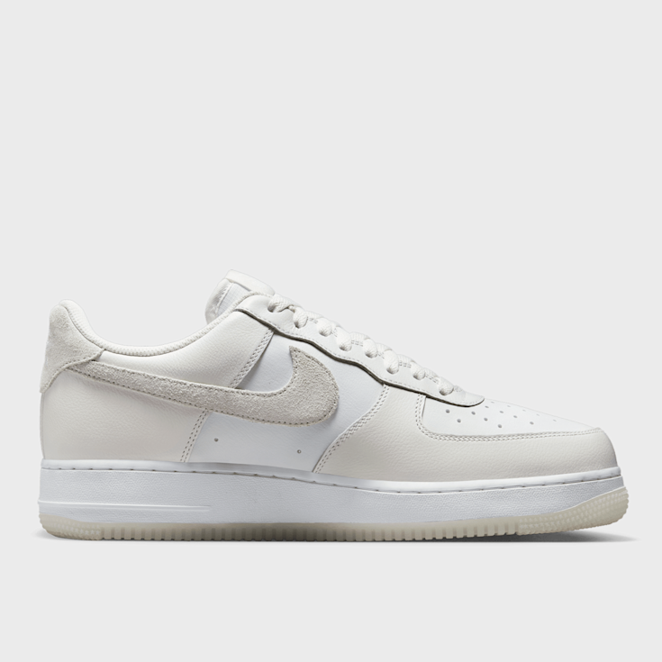 White air force trainers hot sale