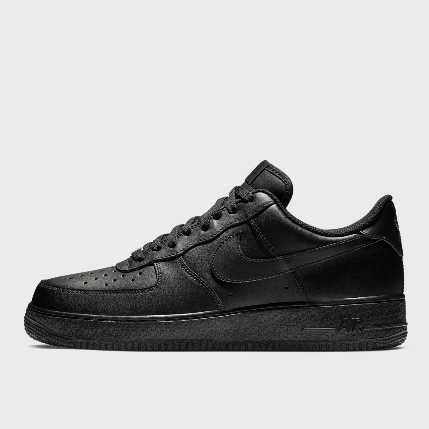 Compra Nike Air Force 1 07 schwarz SNIPES