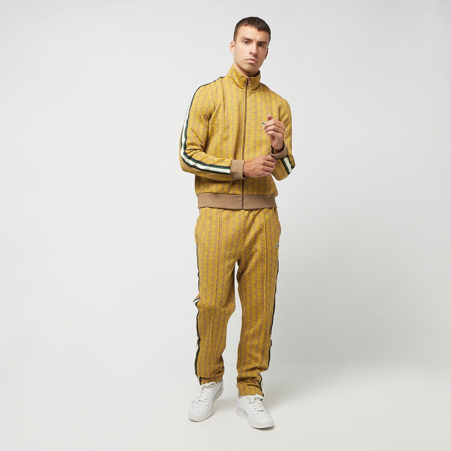 Survetement lacoste jaune 2025