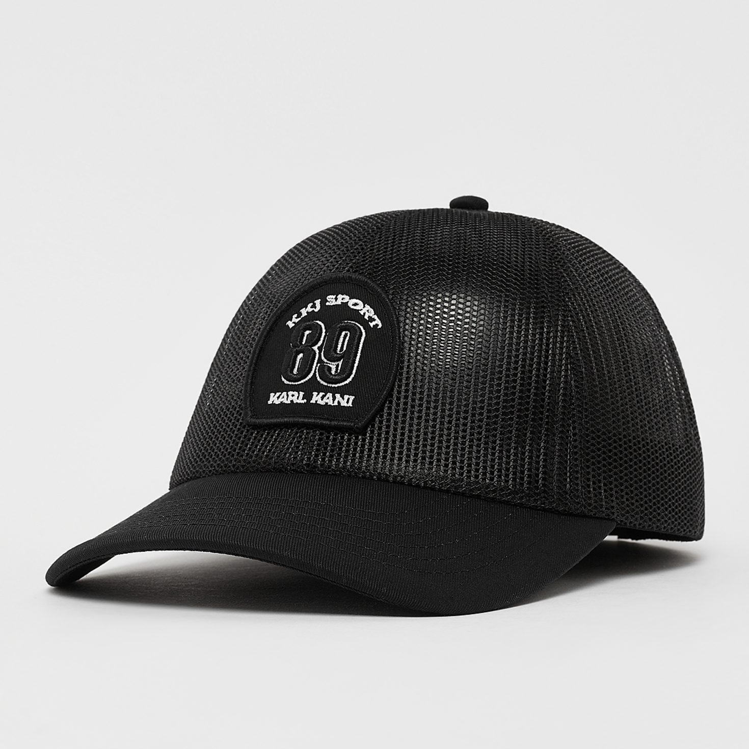 Black mesh trucker cap outlet