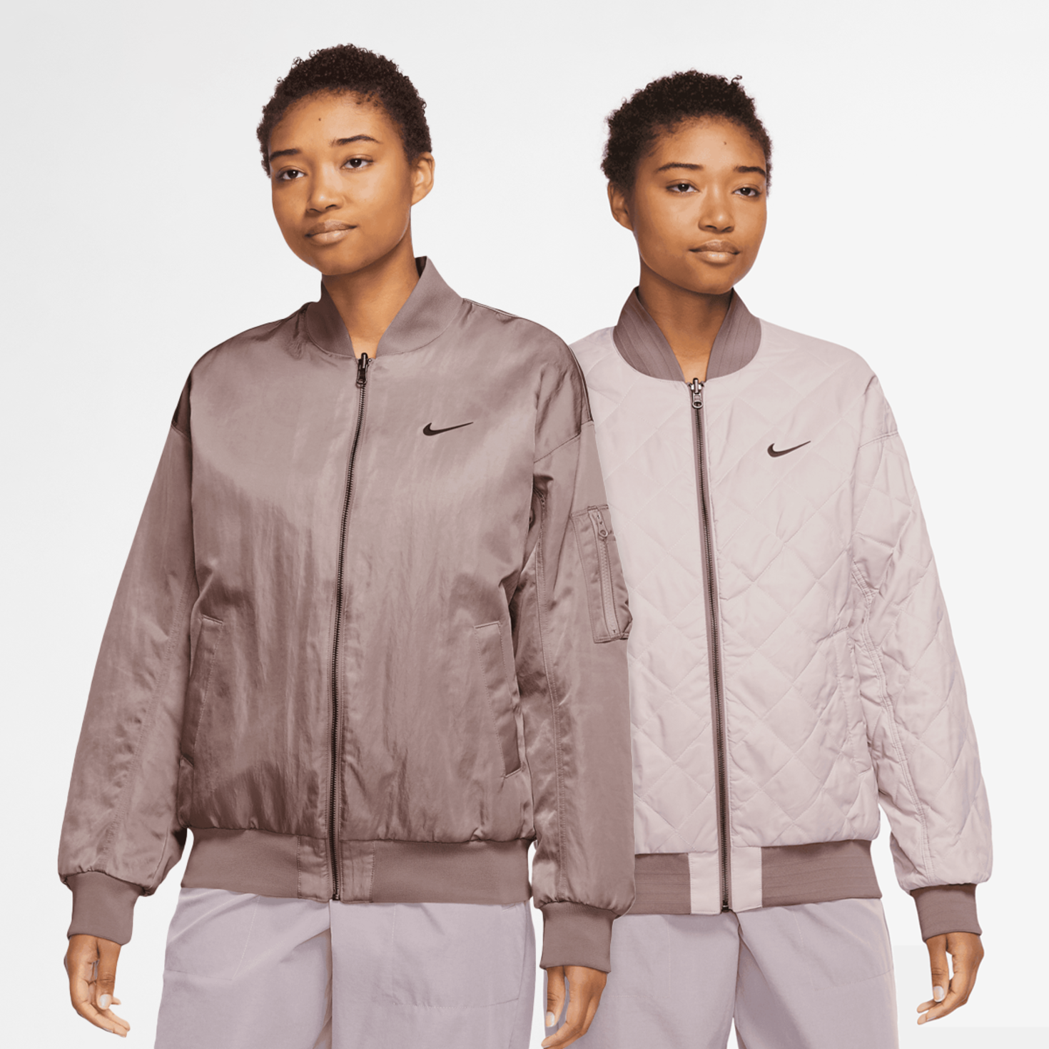 Compra Nike Sportswear Reversible Varsity Bomber Jacket lichtroze SNIPES