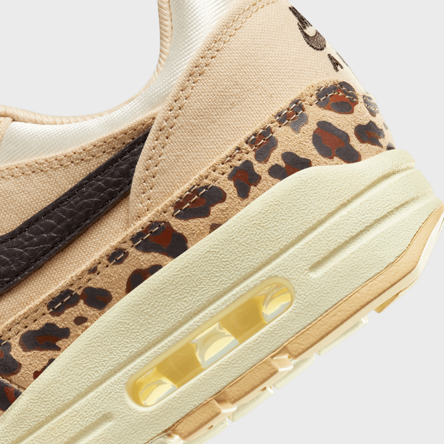 Nike air max 87 enfant brun best sale