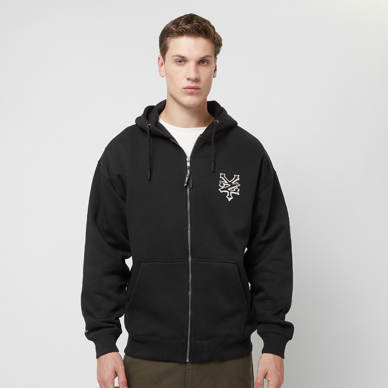 Compra Zoo York Skeleton Zip Hoodie crna SNIPES