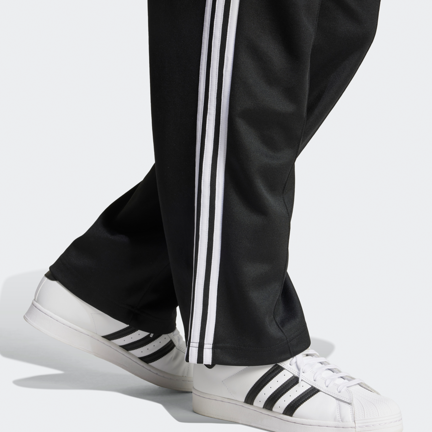 adidas Originals Adicolor Baggy Fit Firebird Trackpant noir kaufen