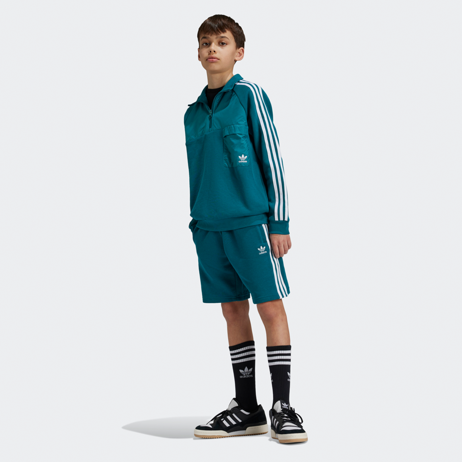 Compra adidas Originals Trefoil Sweatshirt grun SNIPES