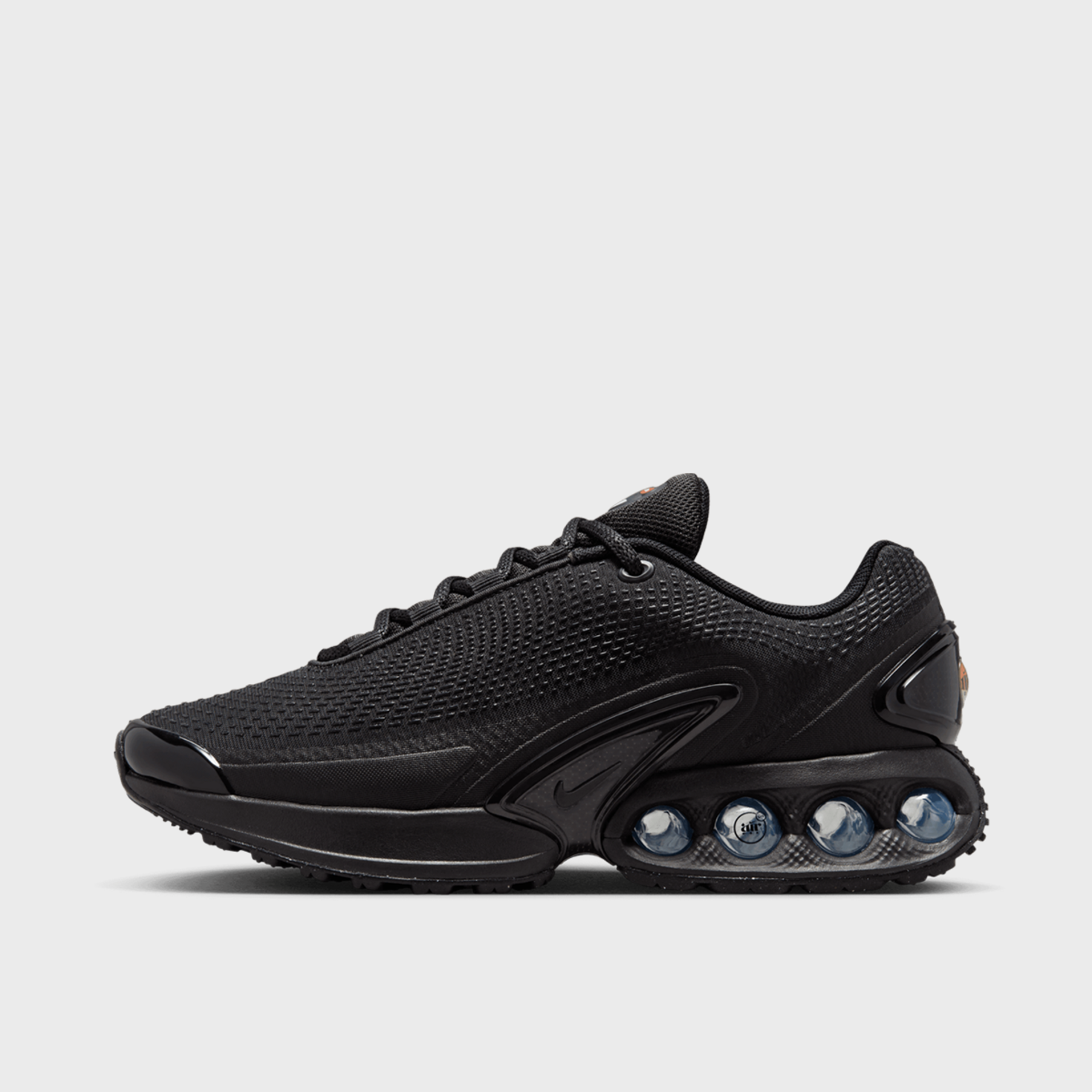 All black nike 200 store