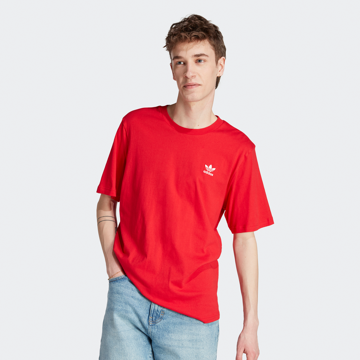 Adidas originals t shirt red hotsell