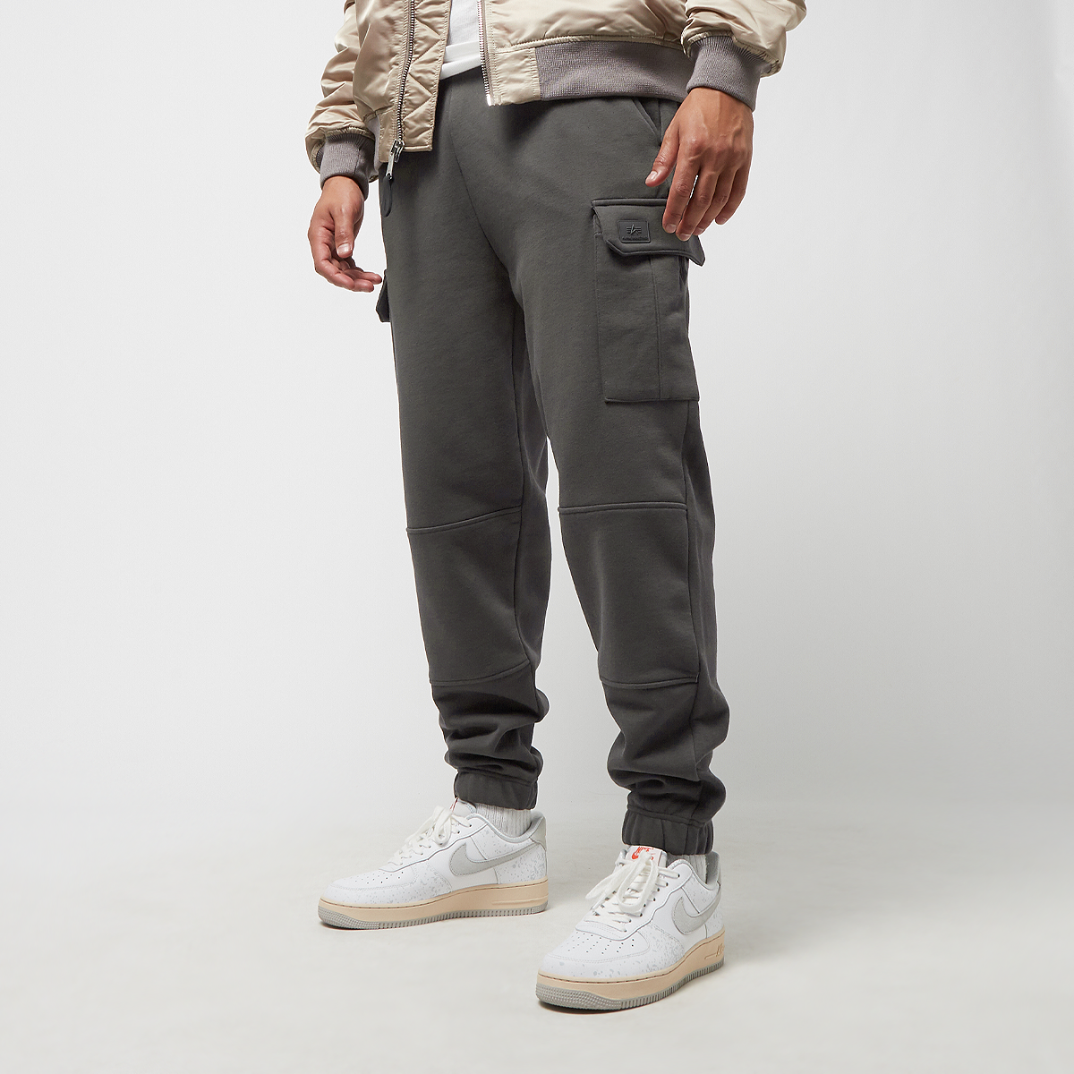 Alpha Industries X-Fit Label Jogger grau (138361-684)