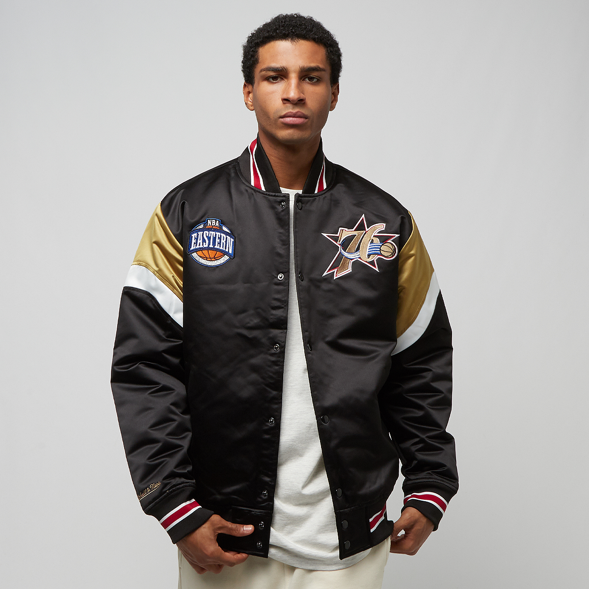 Mitchell & Ness NBA Heavyweight Satin Jacket Philadelphia 76ers