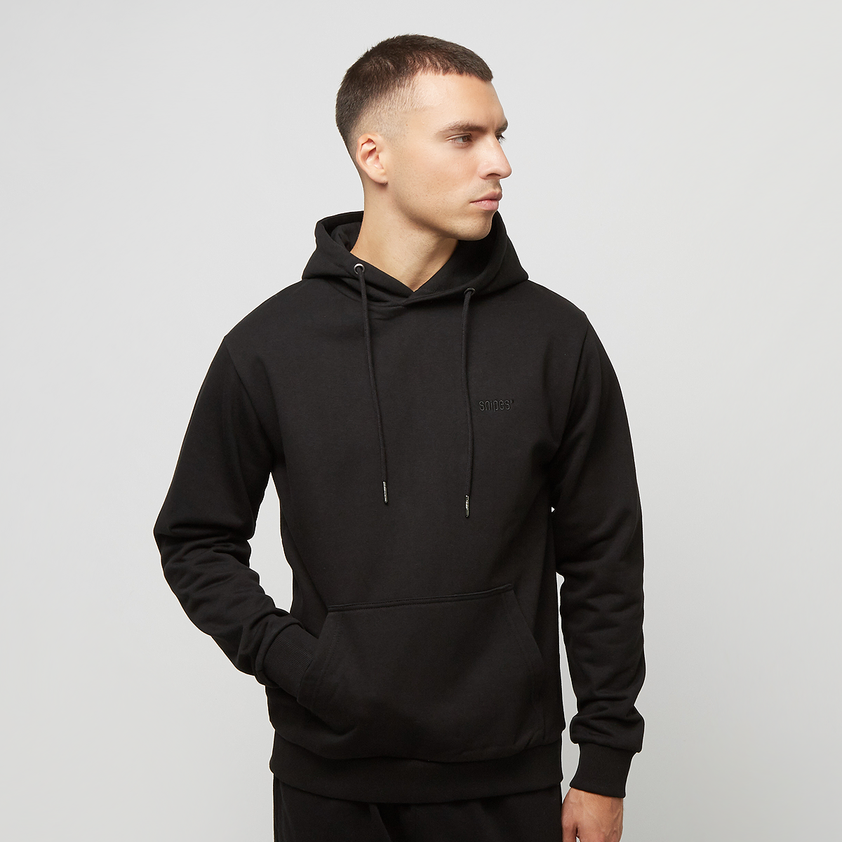 SNIPES Small Logo Essential Hoodie schwarz kaufen