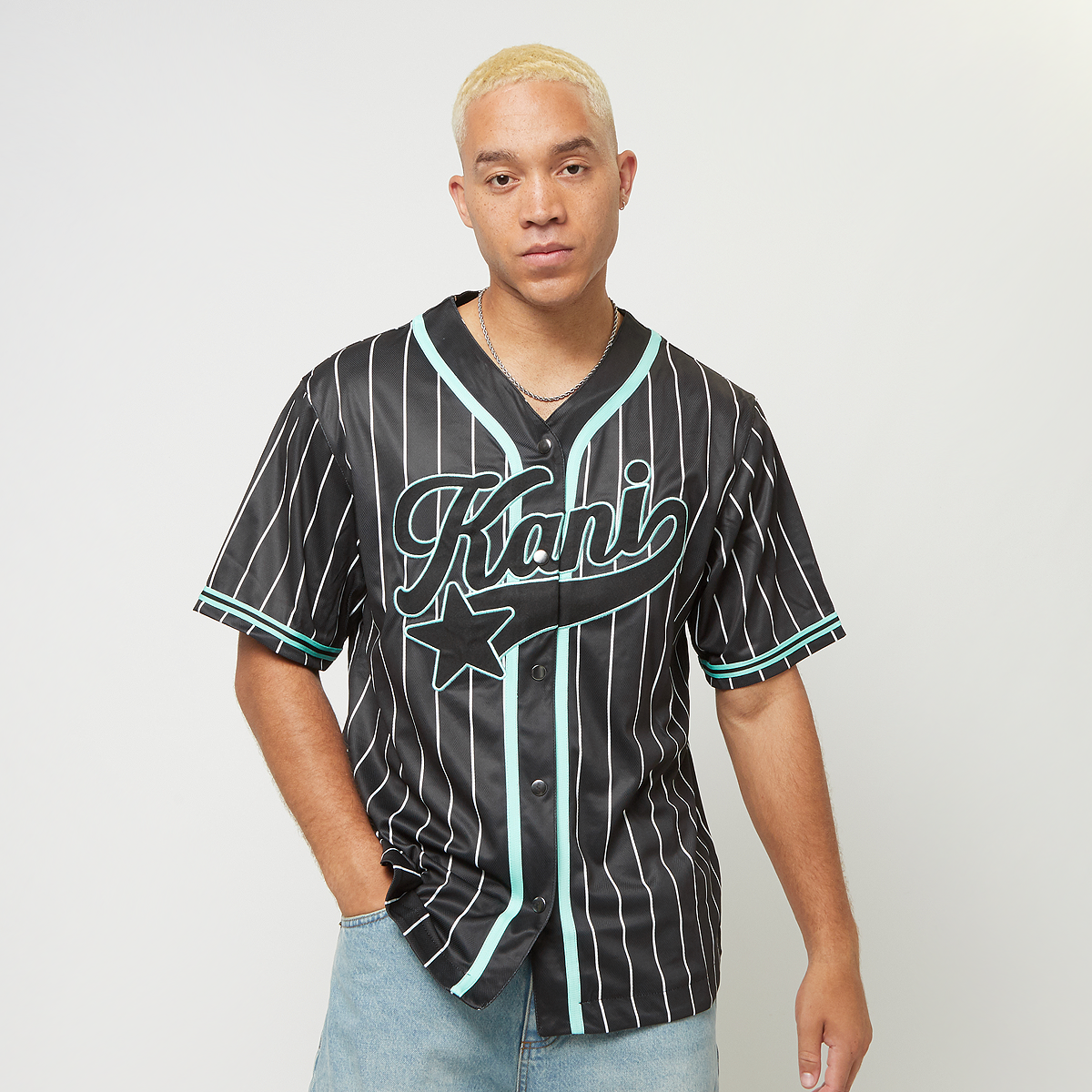 Karl Kani Star Logo Pinstripe Baseball Shirt schwarz kaufen