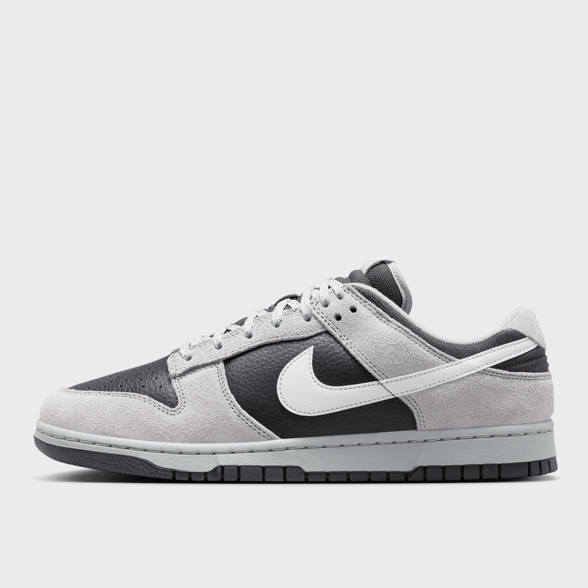 Nike Dunk Low szary (HV2532-001)