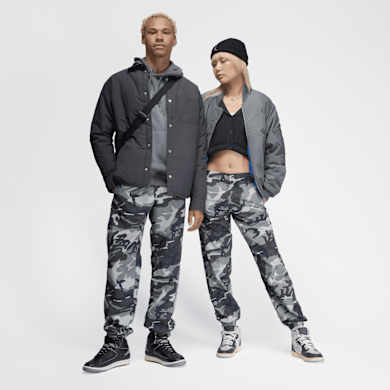 PANTALON DE SURVÊTEMENT - ENERGY CAMO Danyl mesure 1m92 et porte la