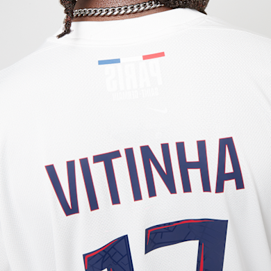 Kit Flocage Officiel Vitinha PSG Away Blanc Ligue 1 - Saison 2024/2025