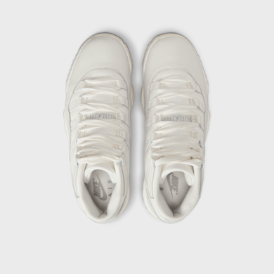 n*0様 27 Nike Women's Air Jordan 11 \