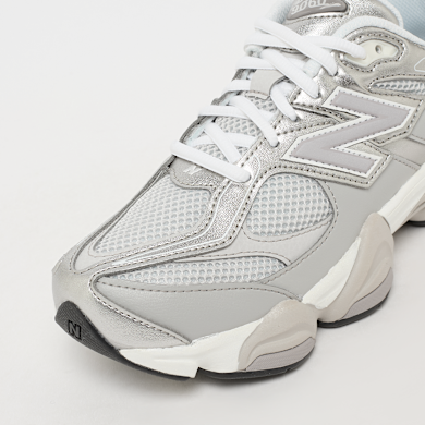 New Balance 9060 (GS) grijs | G90602LB | SNIPES