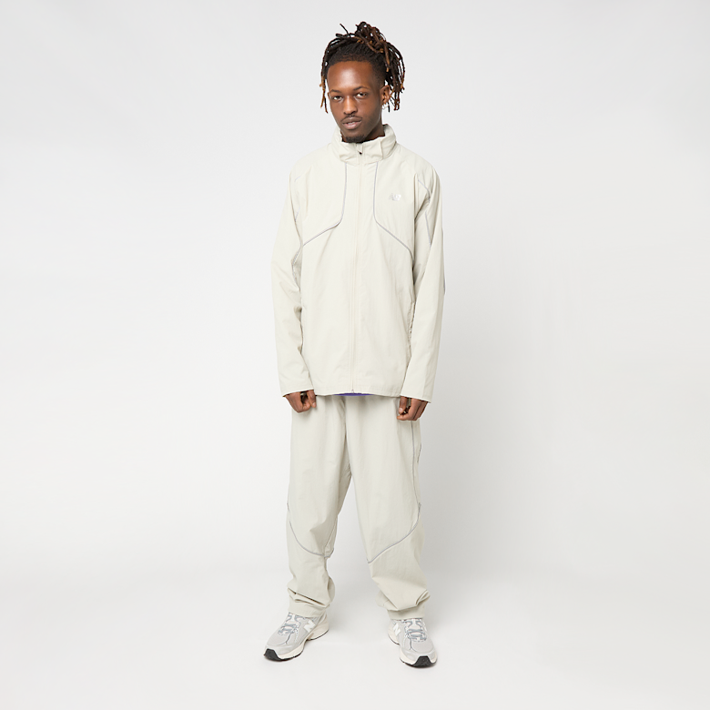 New Balance Reflective Woven Jacket beige | MJ61E2BY_SHY | SNIPES