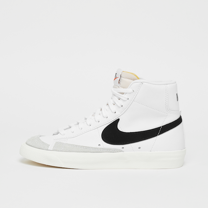 Nike WMNS Blazer Mid '77 Vintage blanc 385 1