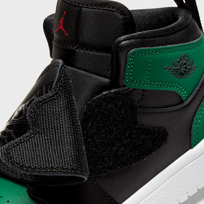 Jordan Sky Jordan 1 black/white/medium olive zelena 49441 7