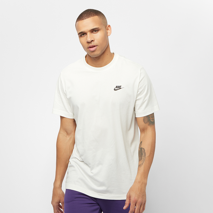 Nike Sportswear Club T-Shirt branco 822 1