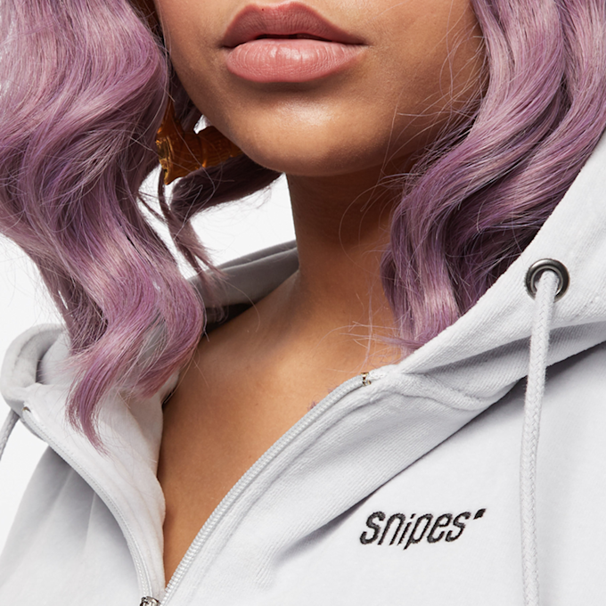 SNIPES Stefflon Don Small Logo Velvet Trackjacket grau 47556 4