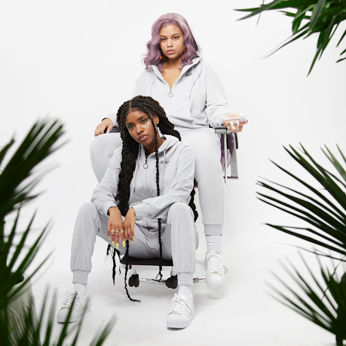 SNIPES Stefflon Don Small Logo Velvet Trackjacket grau 47556 5