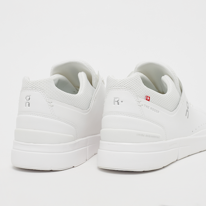 On The Roger Advantage weiß 2291 6