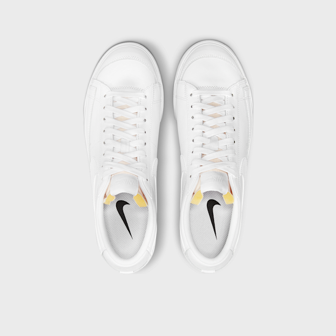 Nike WMNS Blazer Low Platform blanco 2523 5